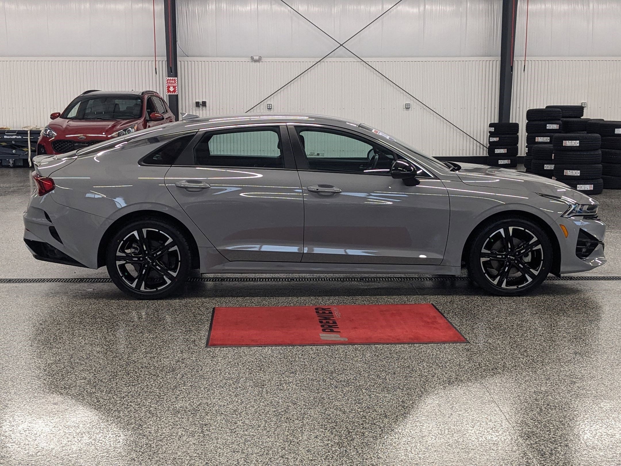 2023 Kia K5 GT-Line photo 2