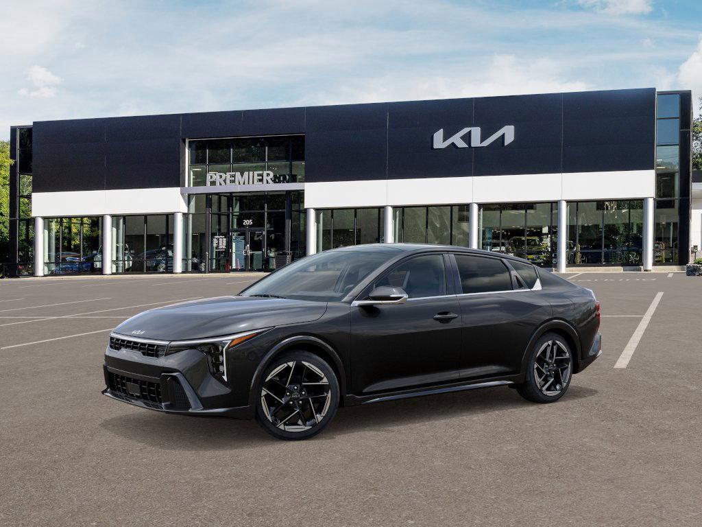 2025 Kia K4 GT-Line photo 3