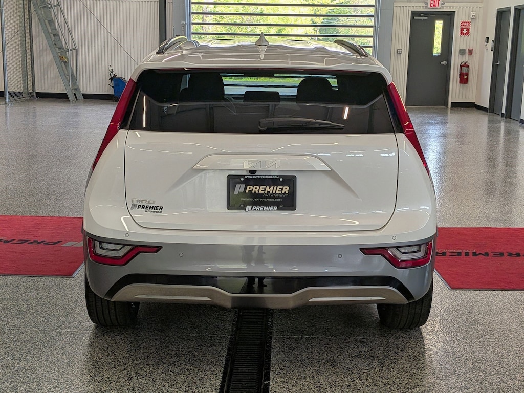Certified 2023 Kia Niro EV Wave Sport Utility