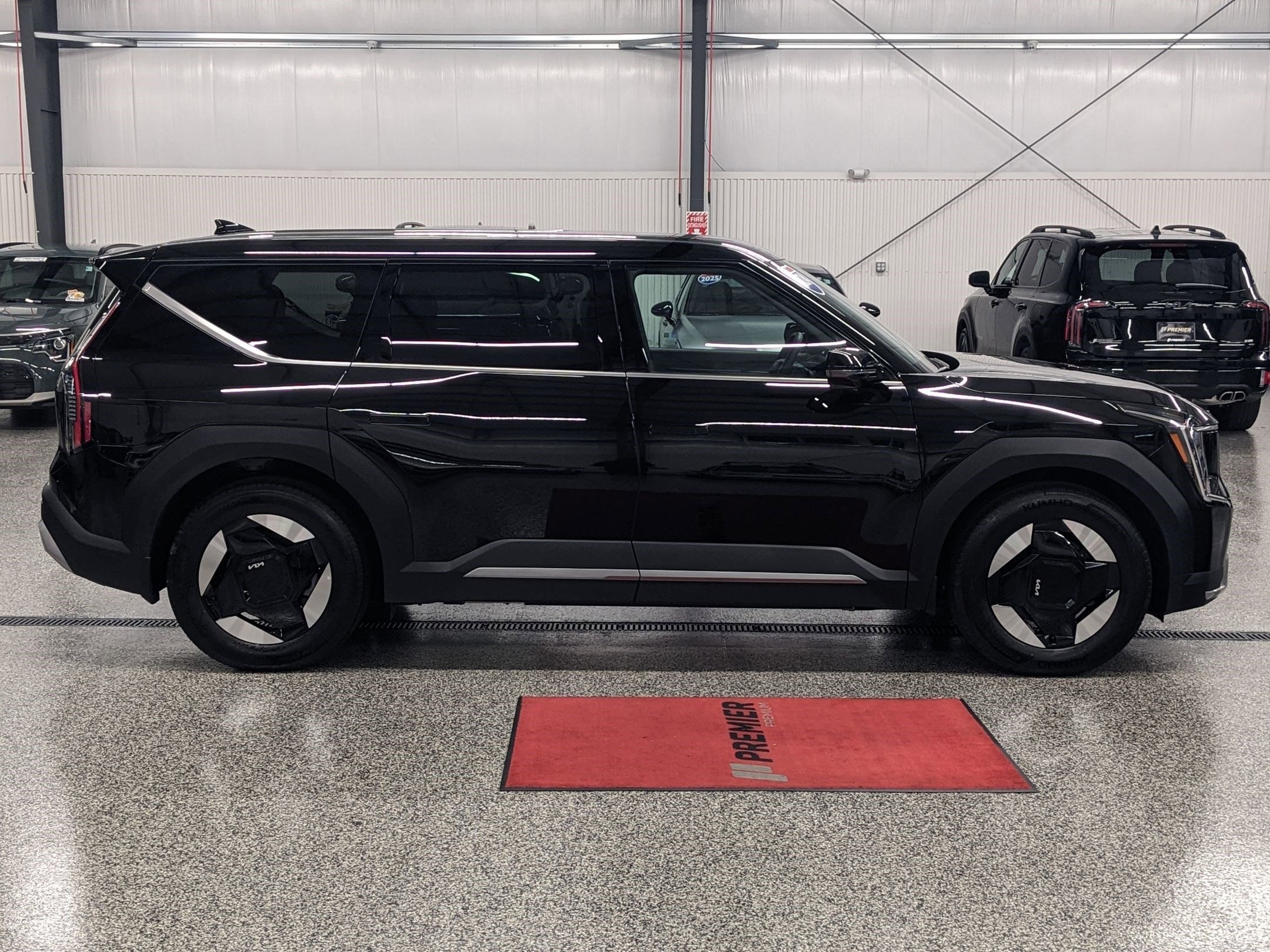 Certified 2024 Kia Ev9 Light L/R with VIN KNDAB5S14R6037287 for sale in Branford, CT