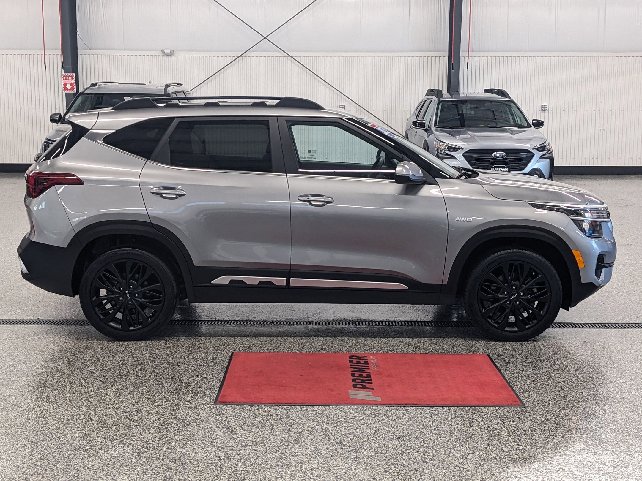 2023 Kia Seltos Nightfall Edition photo 2