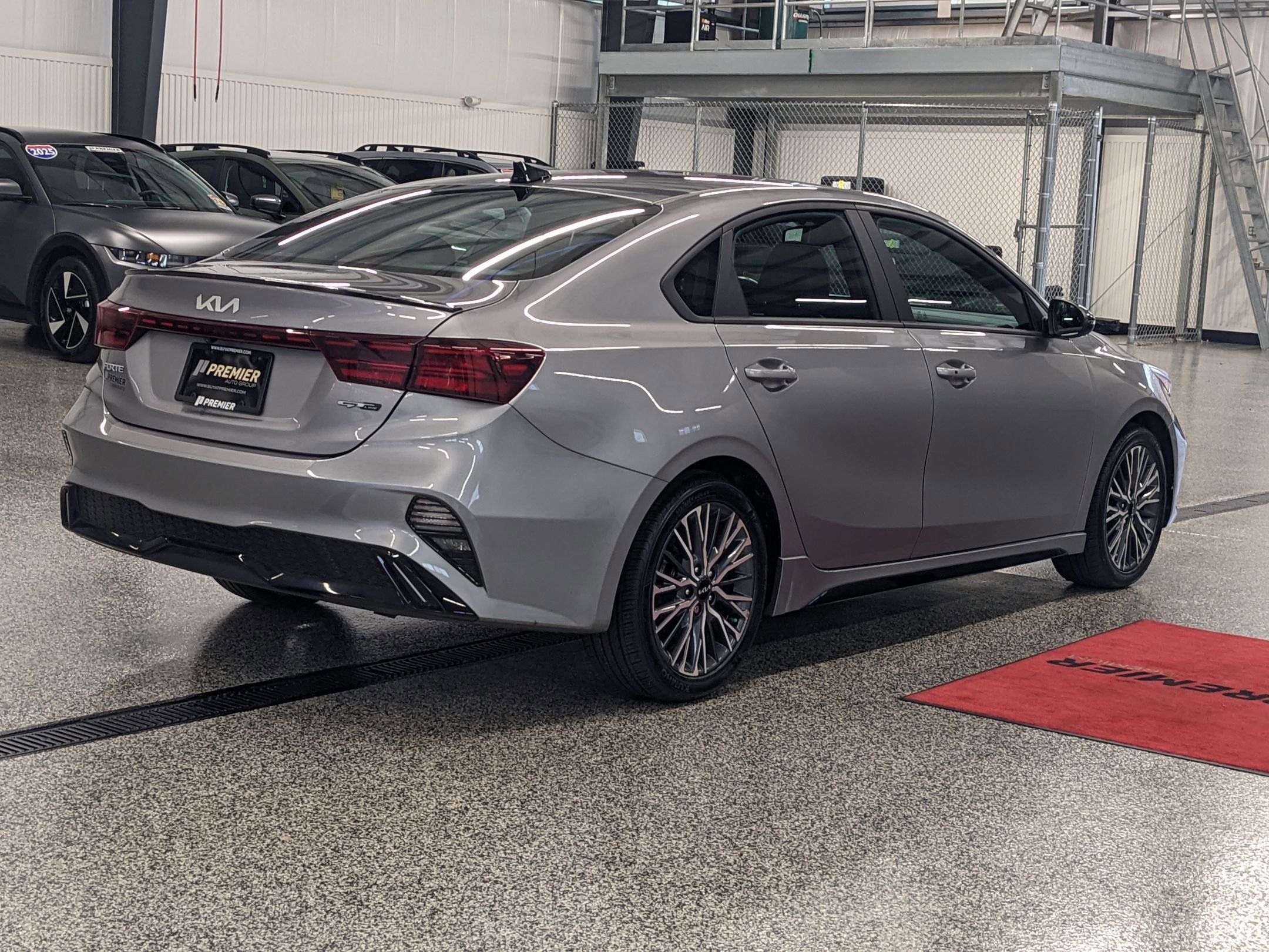 2023 Kia Forte GT-Line photo 3