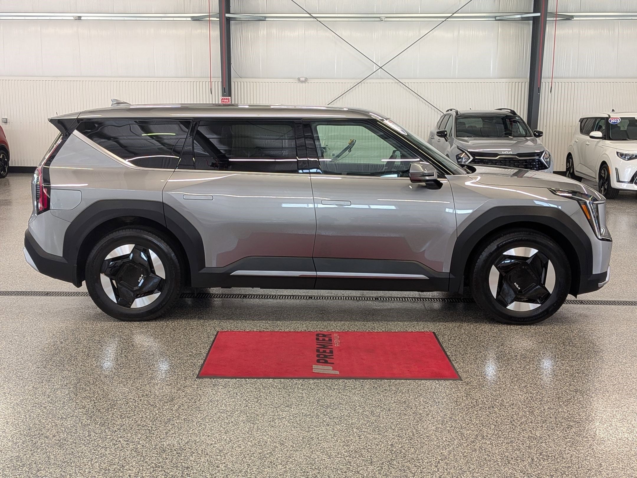 Certified 2024 Kia Ev9 Light with VIN KNDAA5S26R6044205 for sale in Branford, CT