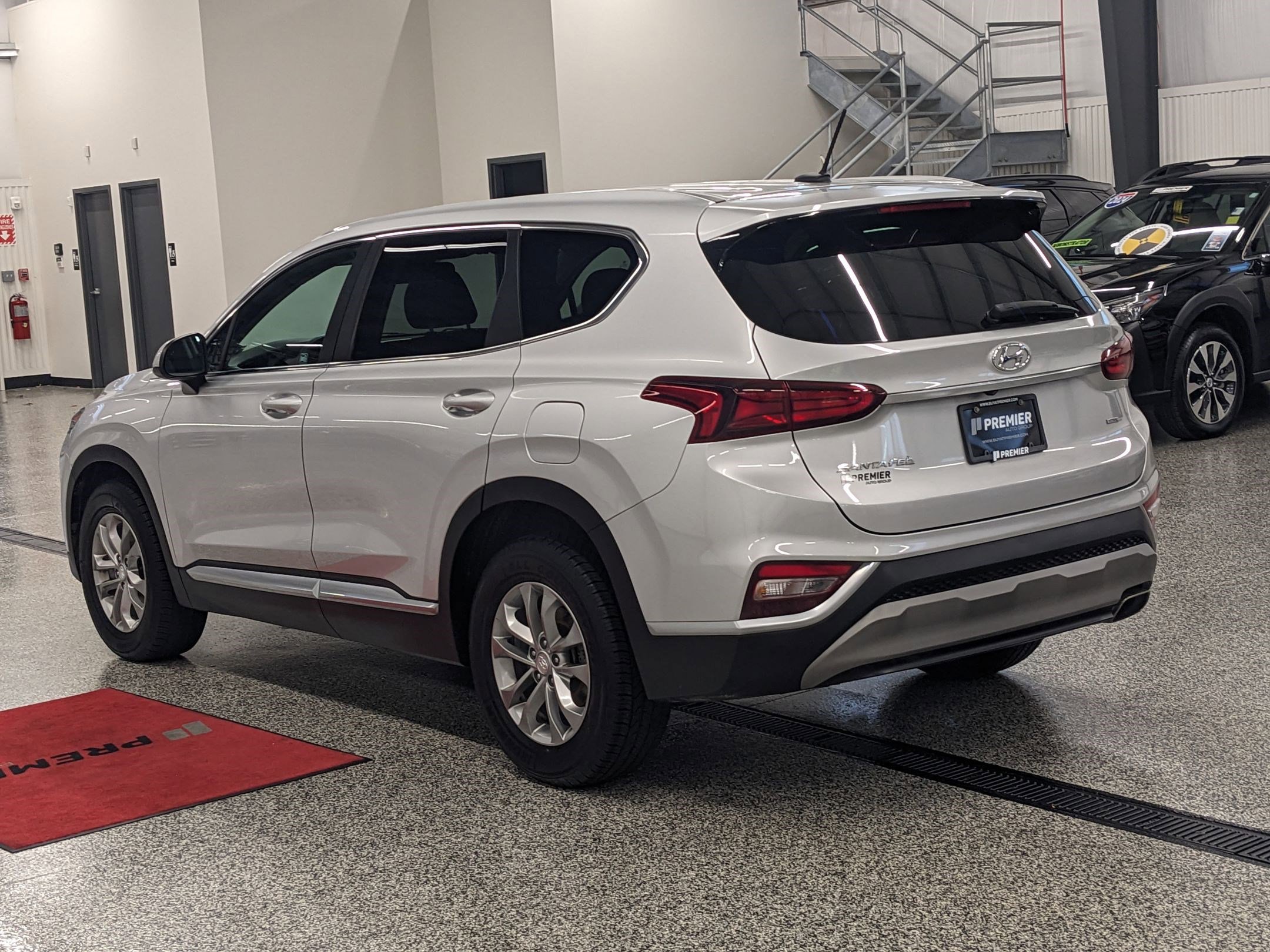 2019 Hyundai Santa Fe SE photo 4