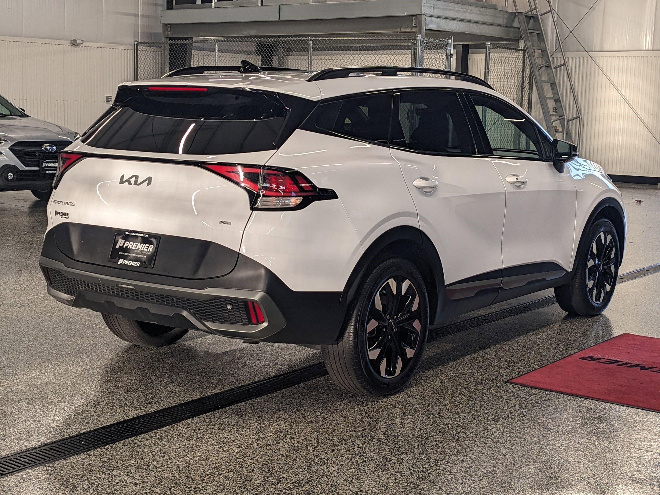 2023 Kia Sportage X-Line photo 3