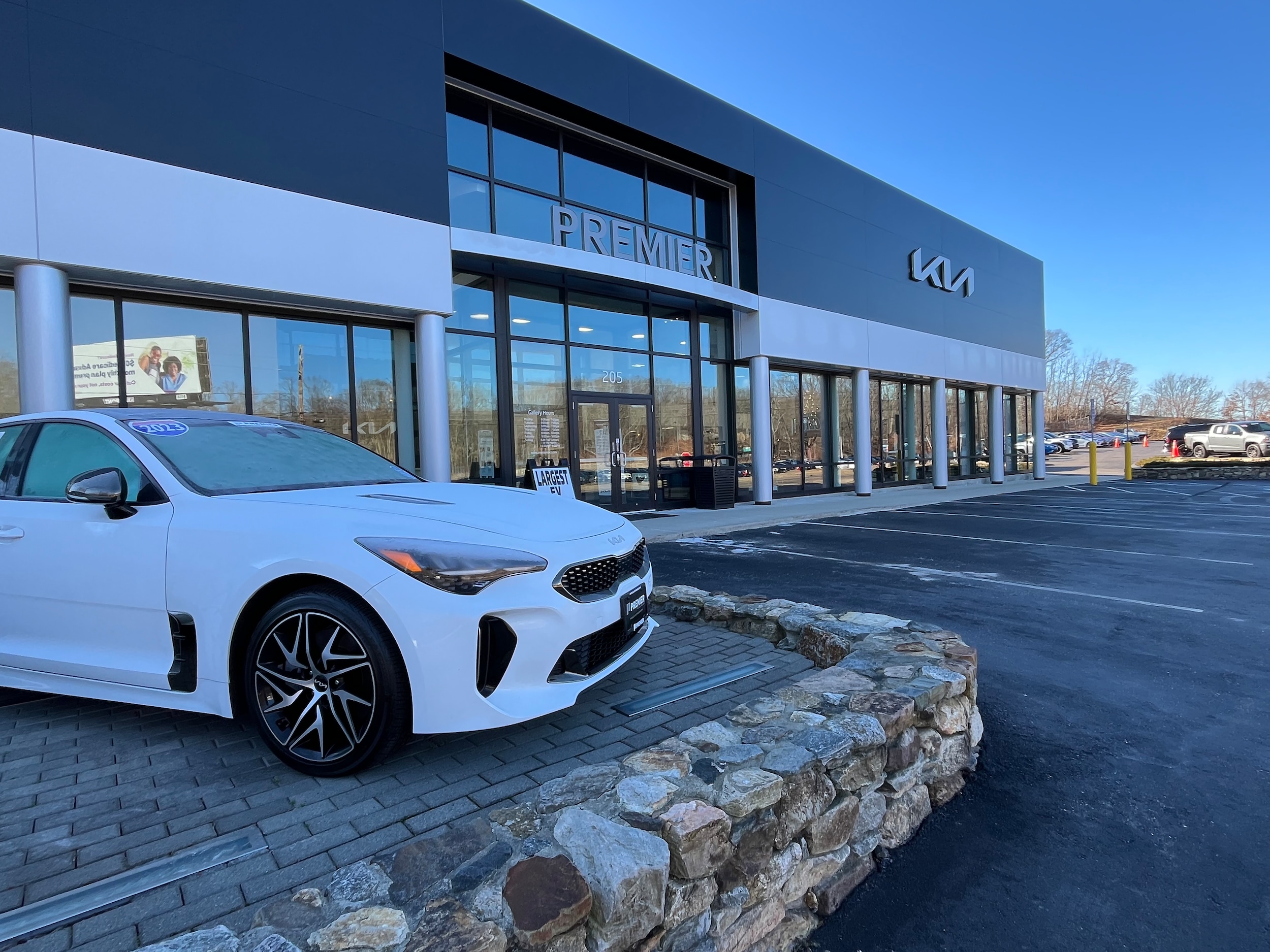 Premier Kia Dealership in Branford serving Wallingford CT residents