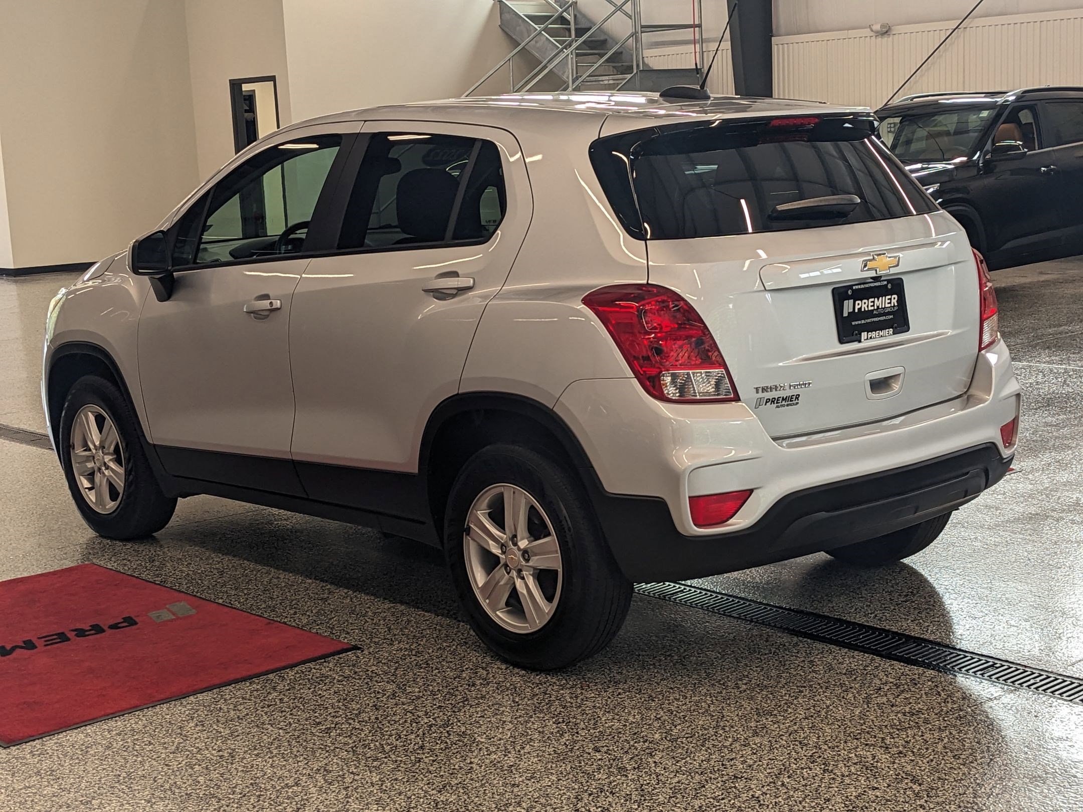 2022 Chevrolet Trax LS photo 4