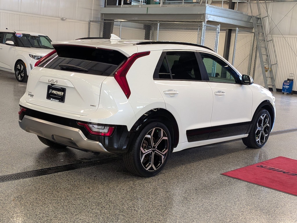 Certified 2023 Kia Niro SX Touring Sport Utility