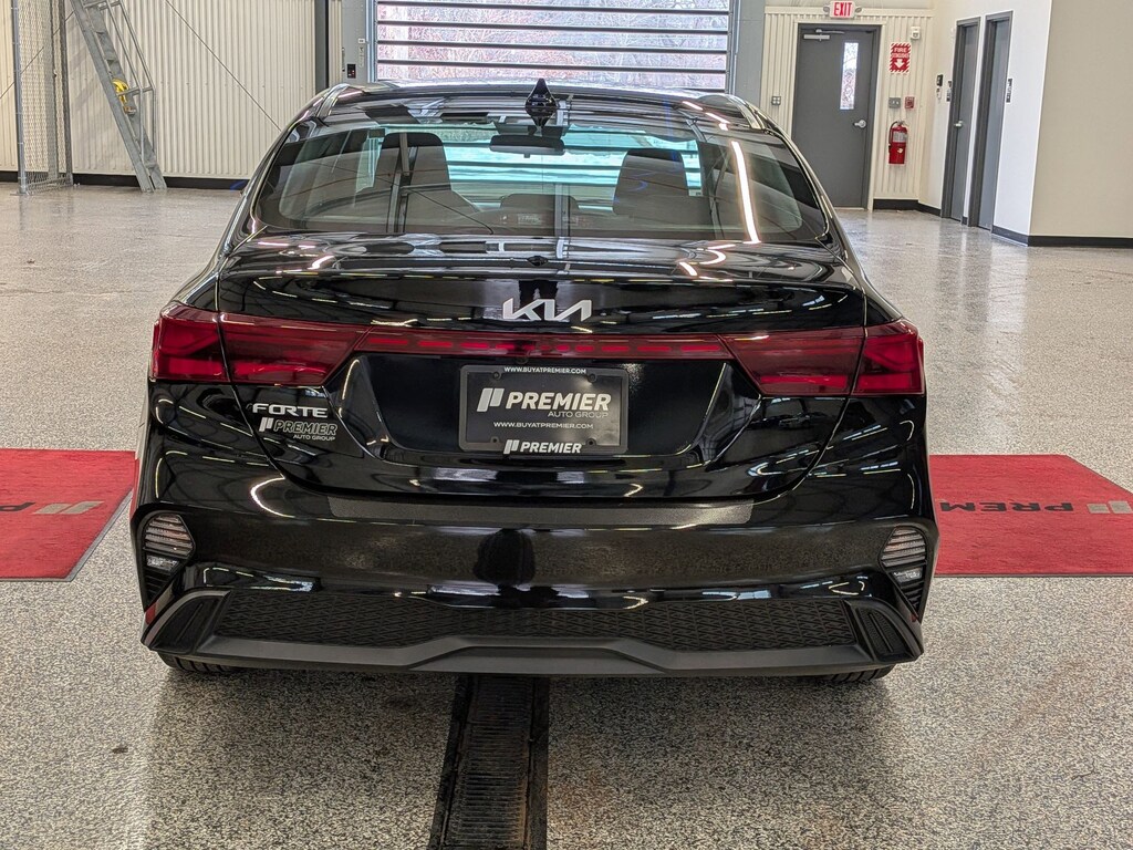 Certified 2023 Kia Forte LXS 4dr Car