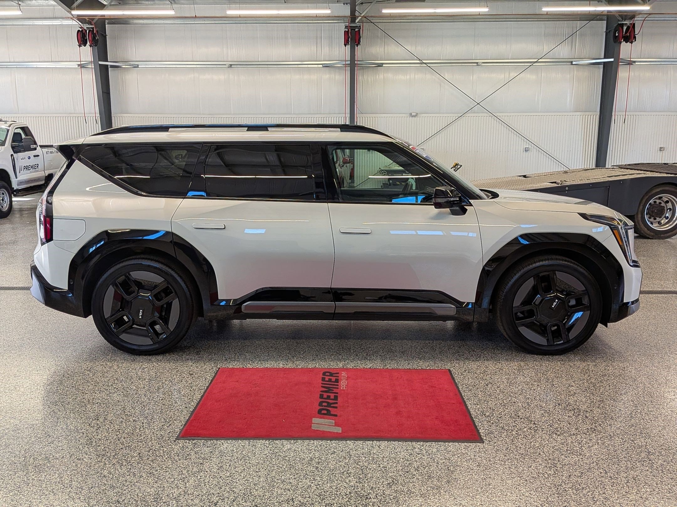 Certified 2024 Kia Ev9 GT-Line with VIN KNDAEFS58R6021741 for sale in Branford, CT