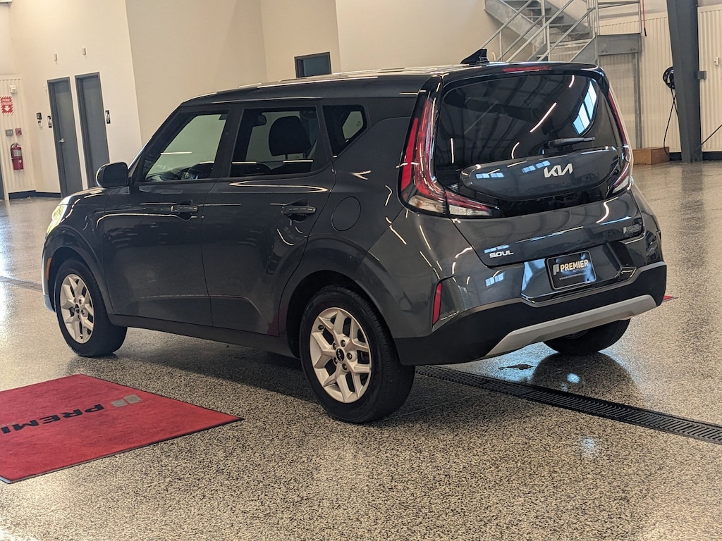 Certified 2024 Kia Soul LX Hatchback