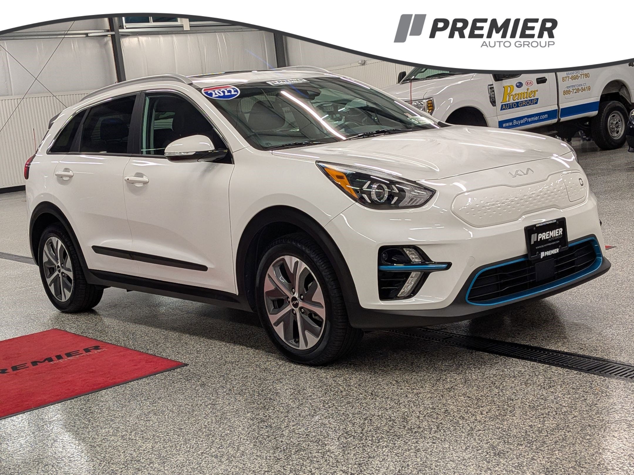 2022 Kia Niro EX Premium's photo