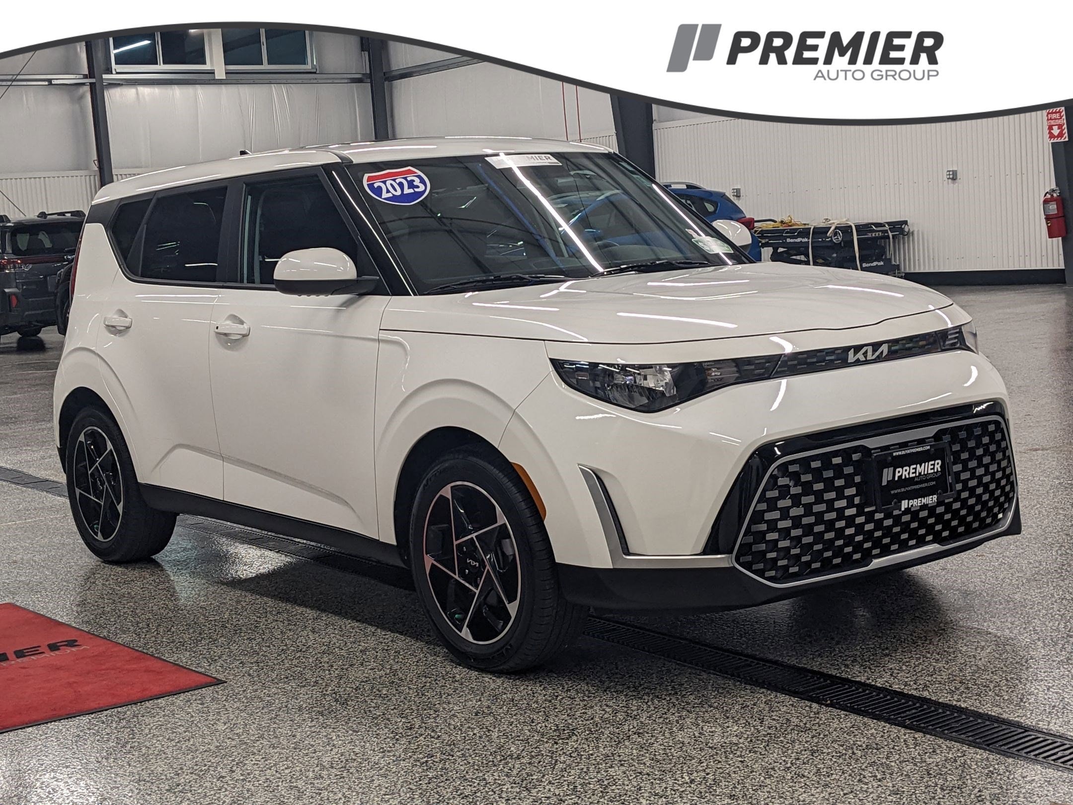 2023 Kia Soul EX's photo