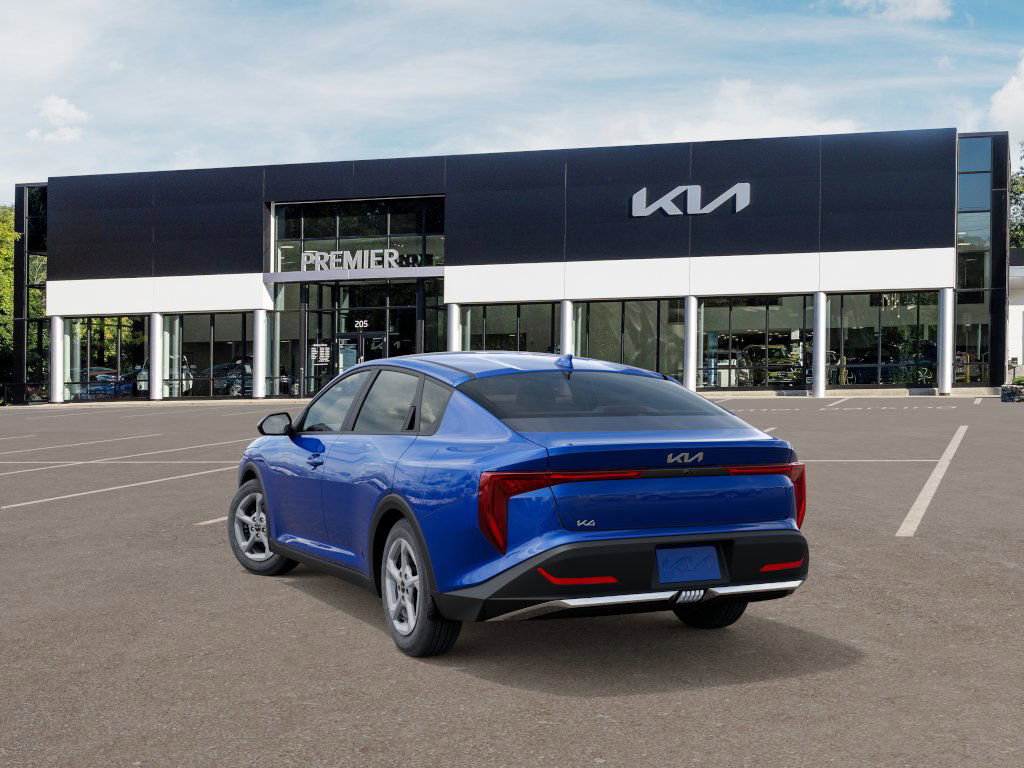2025 Kia K4 LXS - Photo 5