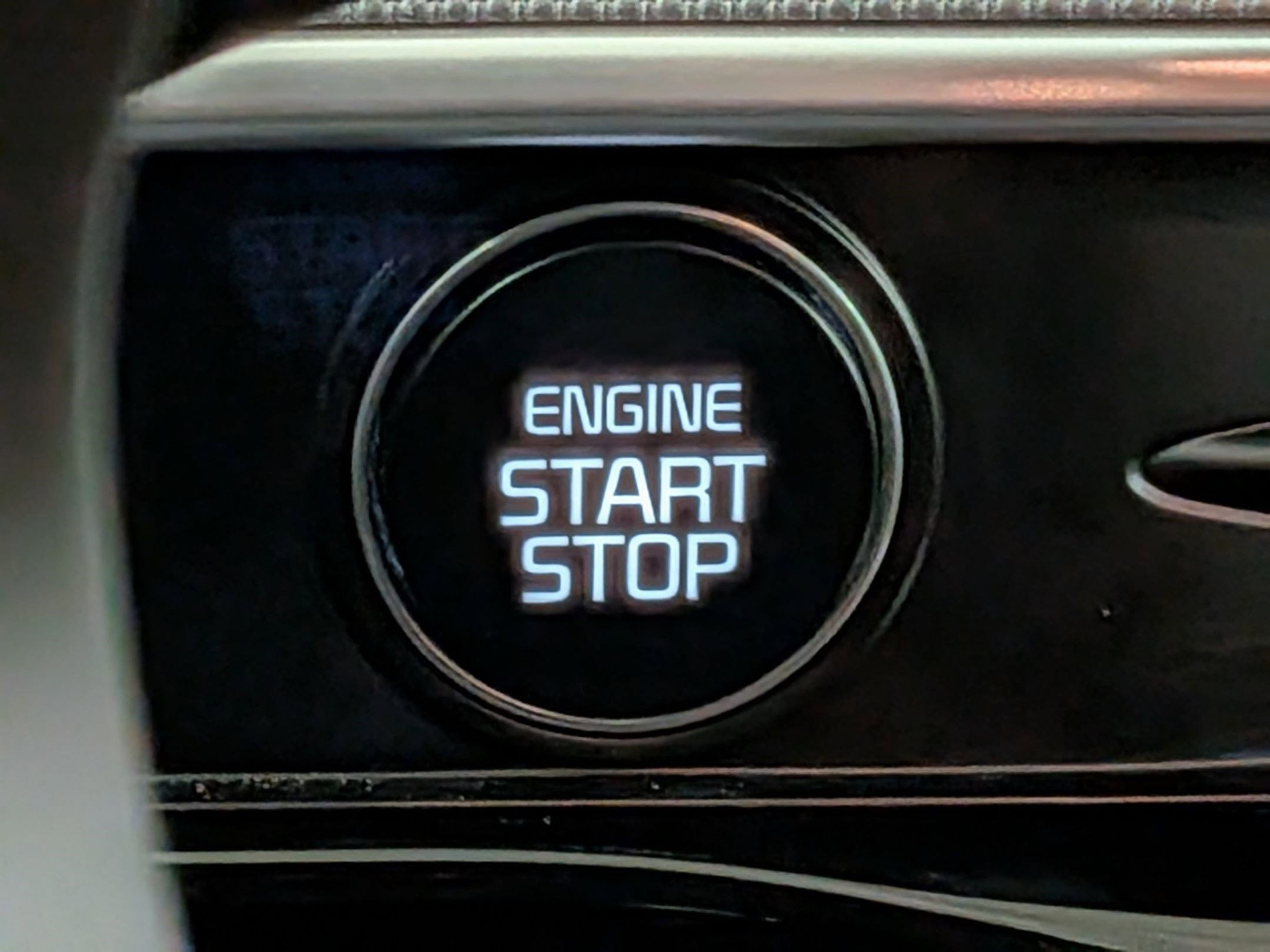 2025 Kia K5 LXS - Photo 17