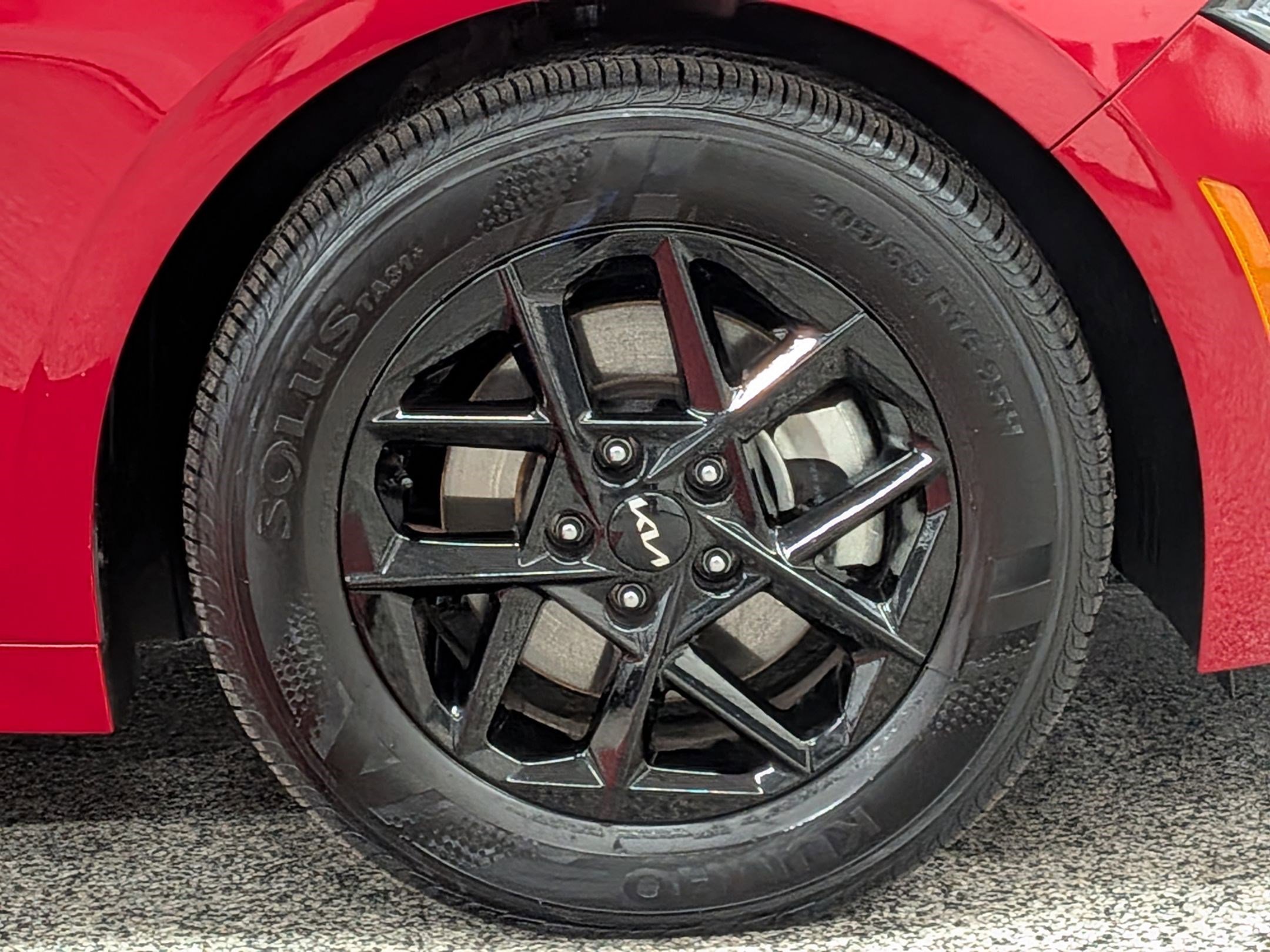 2025 Kia K5 LXS - Photo 32