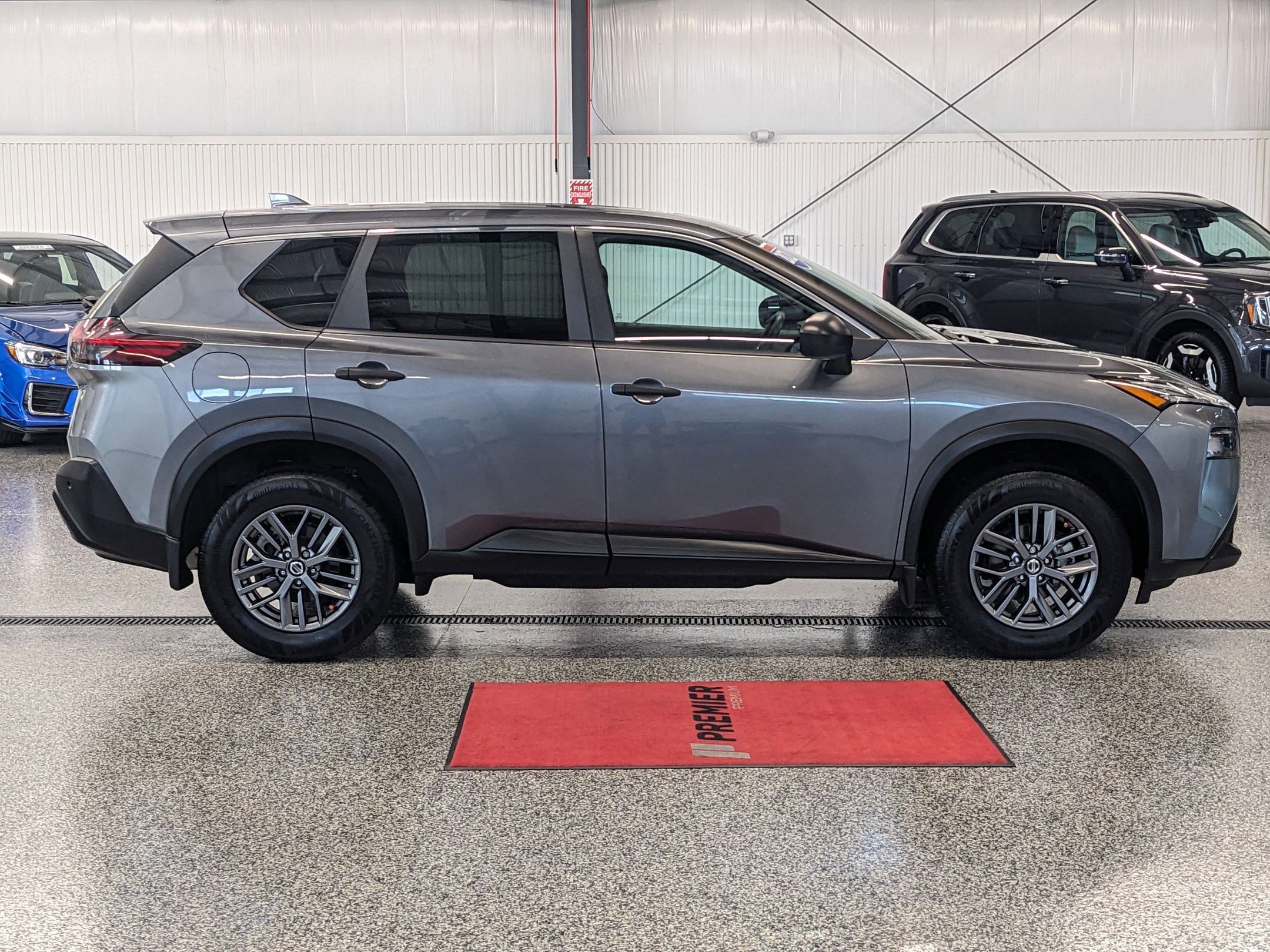 2021 Nissan Rogue S photo 2