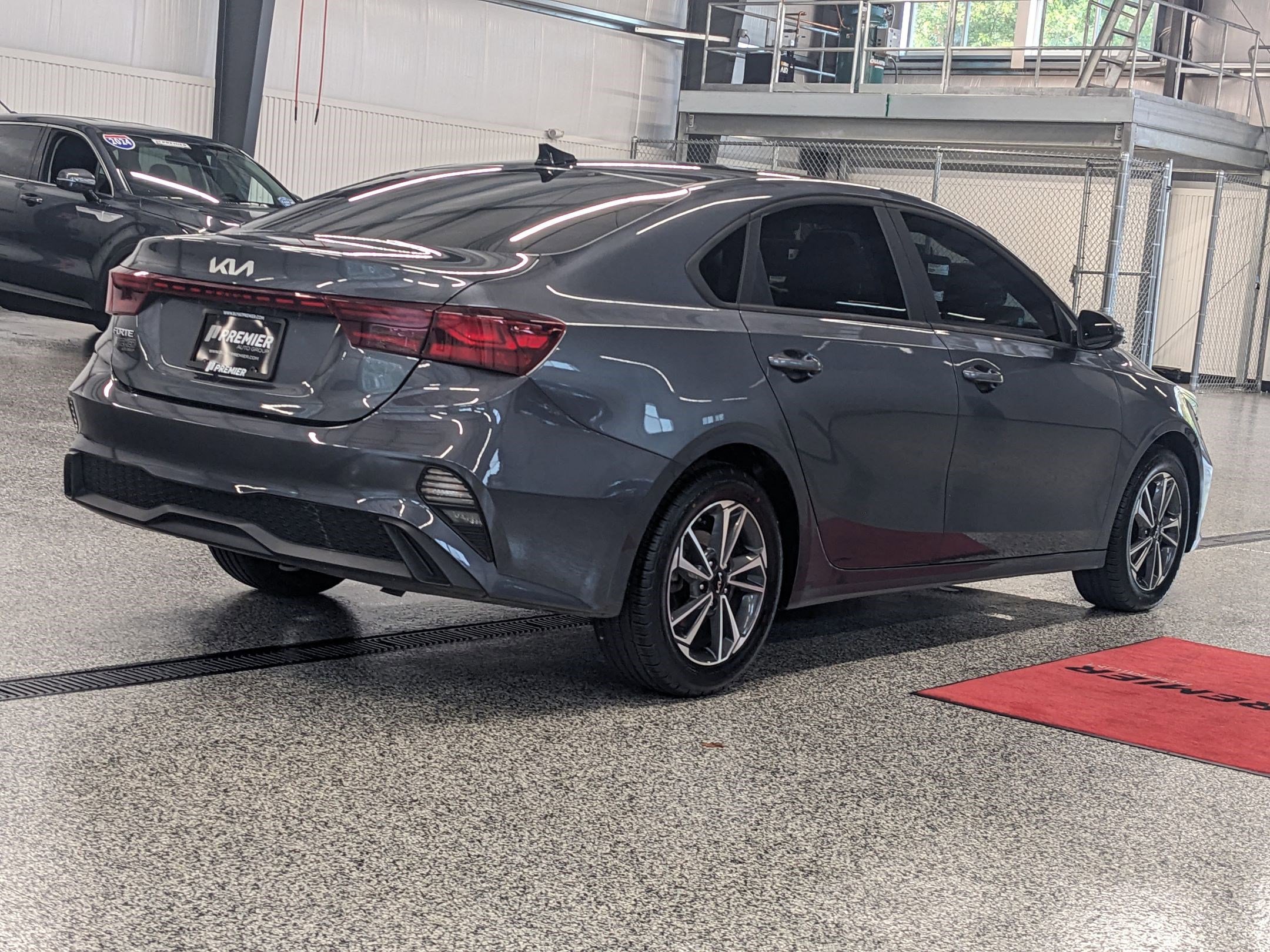 2023 Kia Forte LXS photo 3