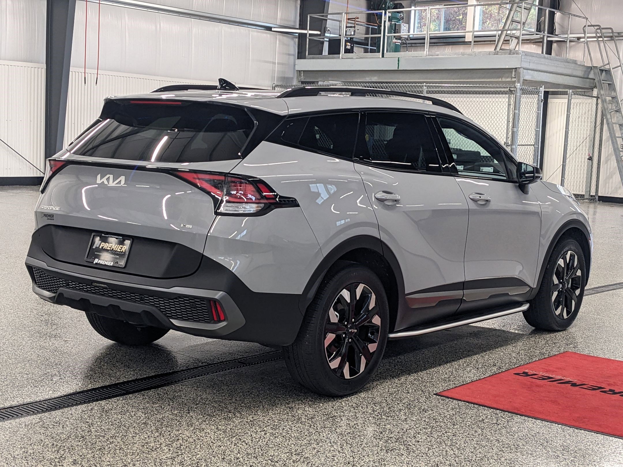 2023 Kia Sportage X-Line photo 3