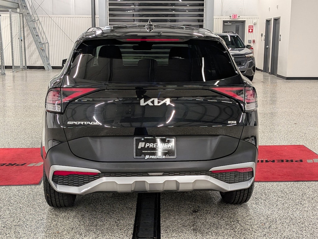 Certified 2024 Kia Sportage LX Sport Utility