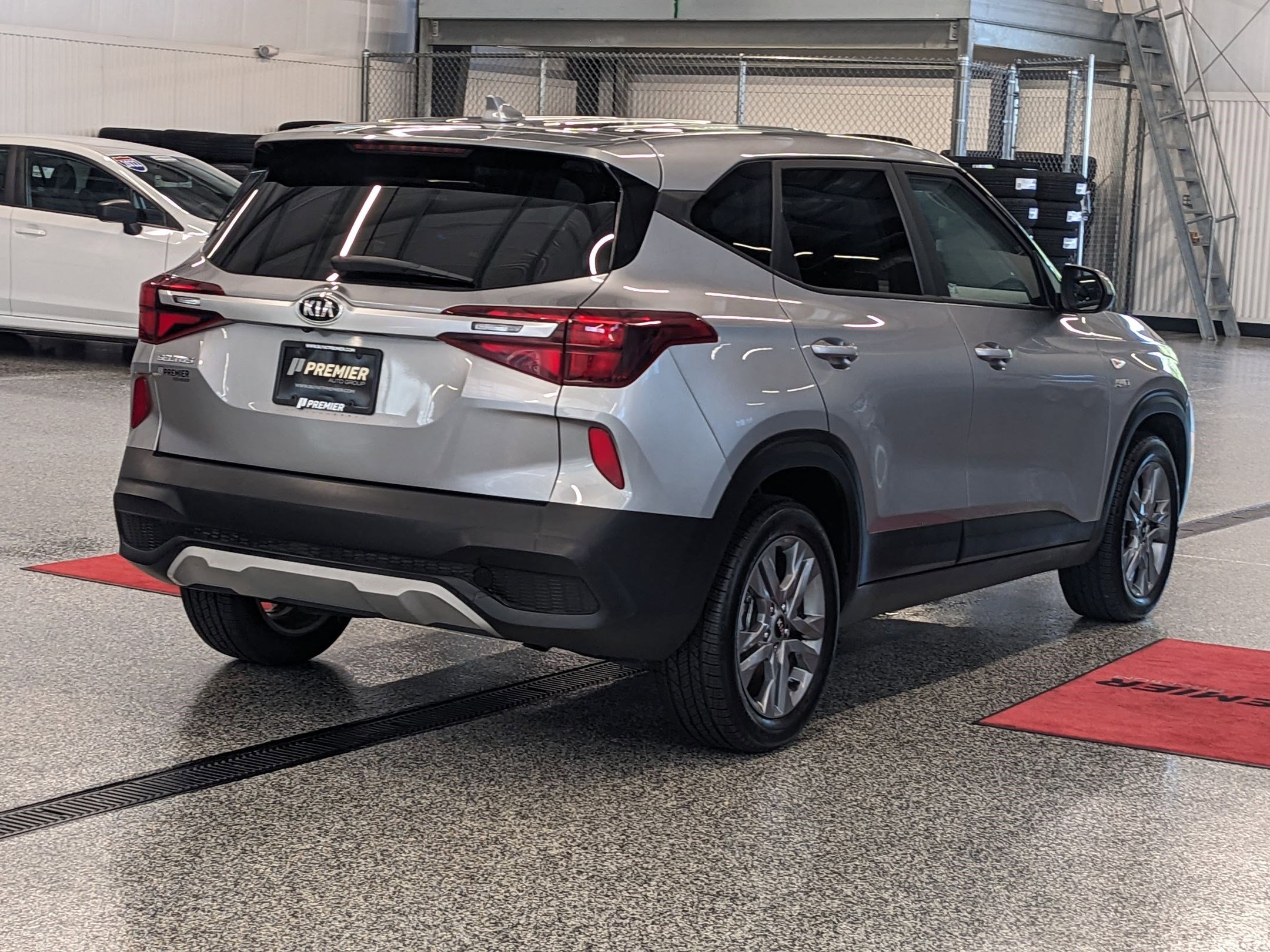 2021 Kia Seltos LX photo 3