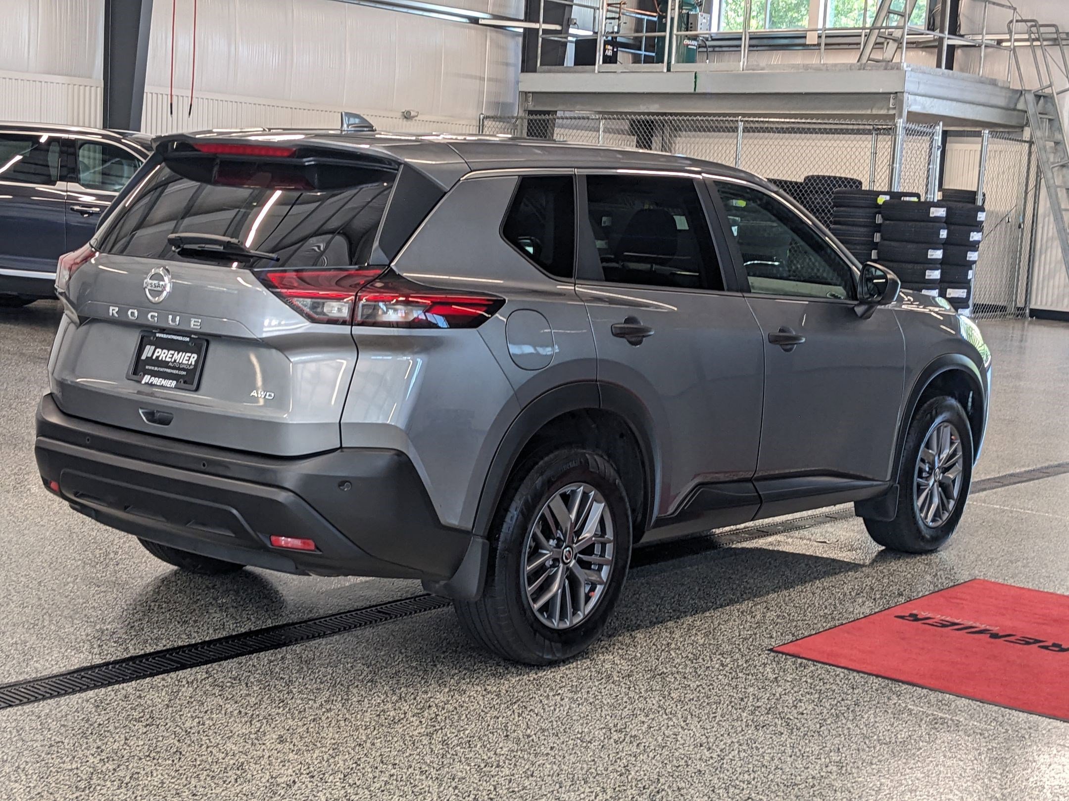 2021 Nissan Rogue S photo 3