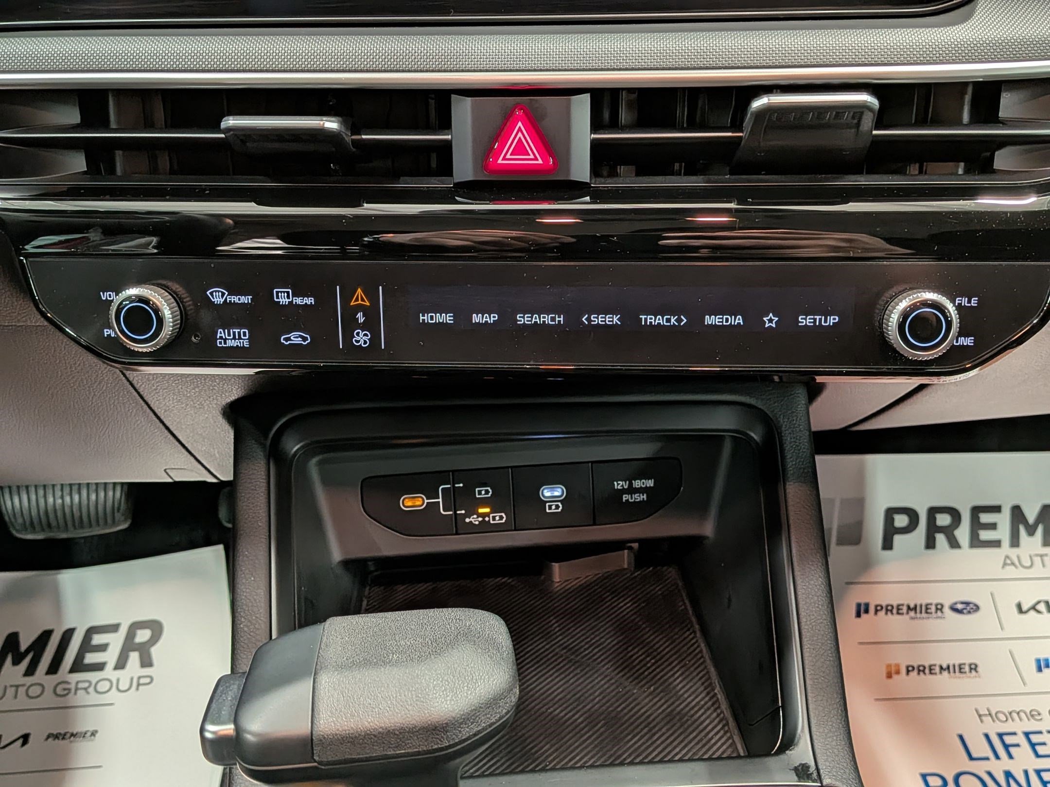 2025 Kia K5 LXS - Photo 16