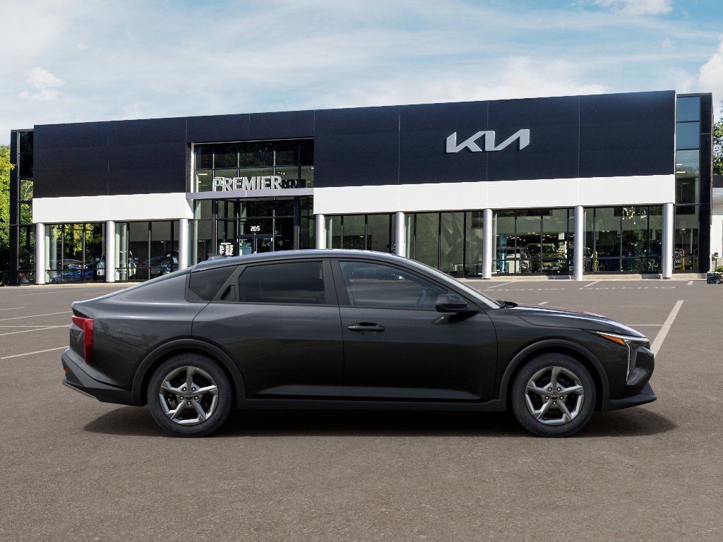 2026 Kia K4 LXS - Photo 8