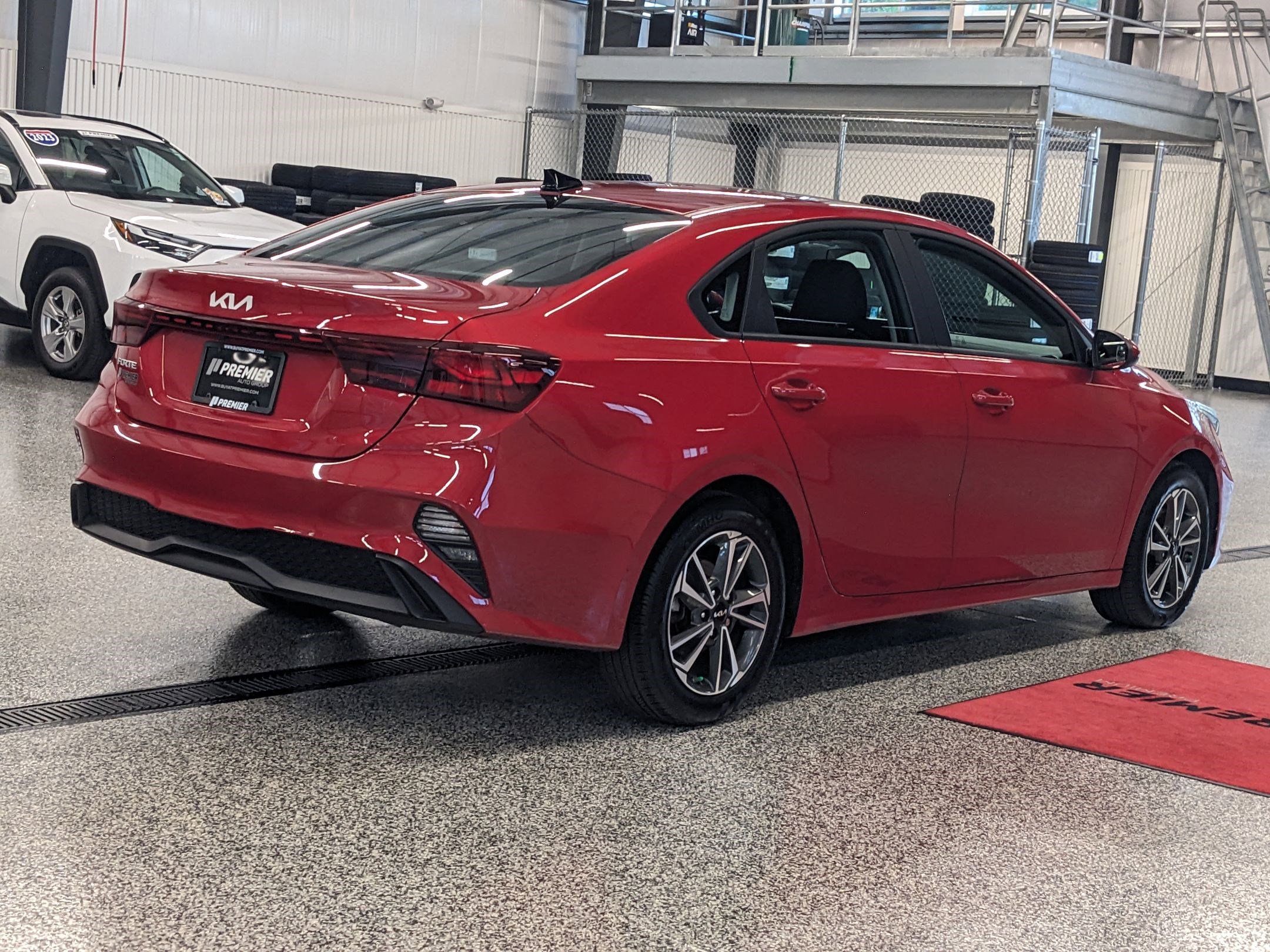 2023 Kia Forte LXS photo 3