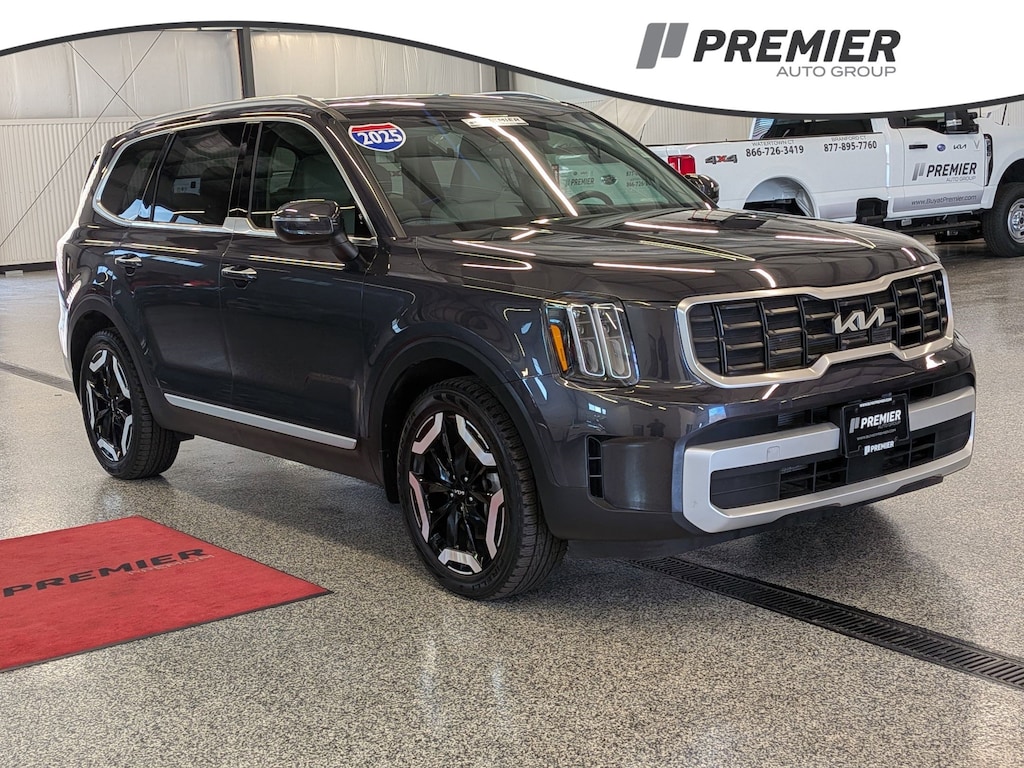 Used 2025 Kia Telluride S Sport Utility