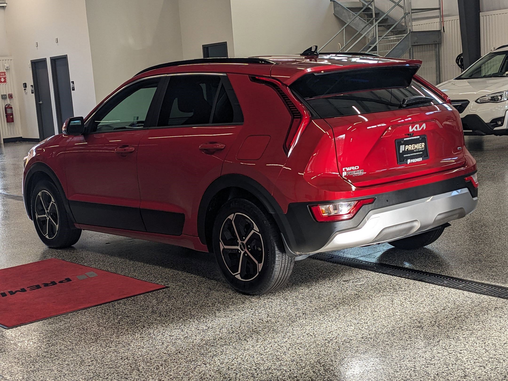 2024 Kia Niro EX photo 4