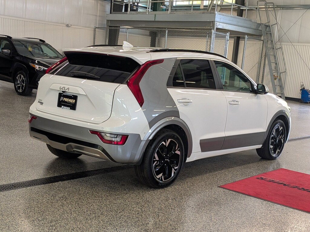 Certified 2023 Kia Niro EV Wave Sport Utility