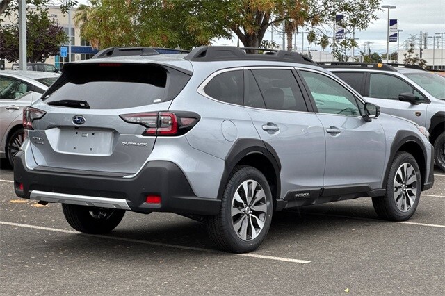 2025 Subaru Outback Limited photo 3