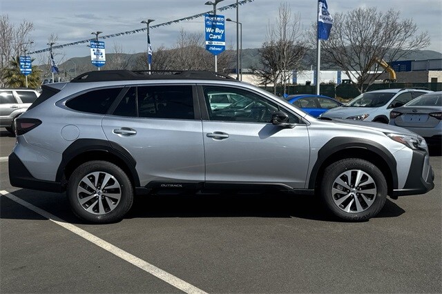2025 Subaru Outback Premium photo 3