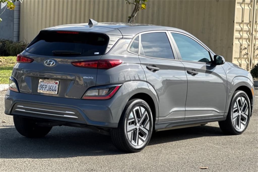 Used 2023 Hyundai Kona Electric SE SUV
