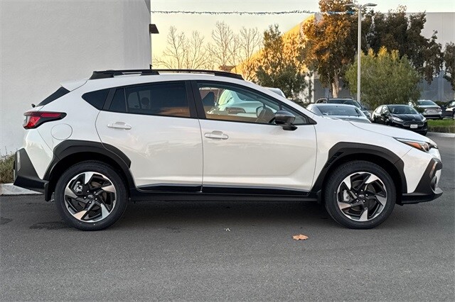 2025 Subaru Crosstrek Limited photo 3