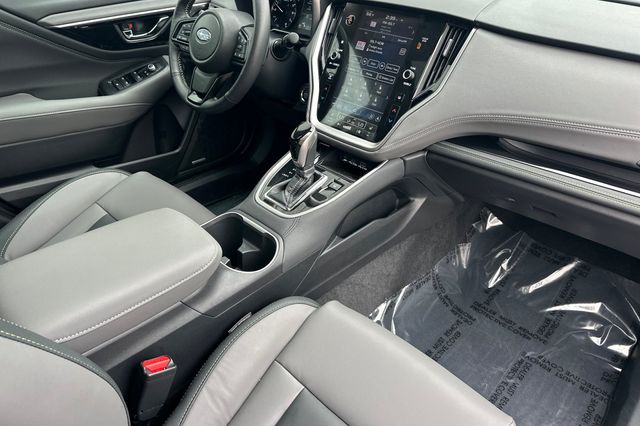 2025 Subaru Outback Onyx Edition - Photo 18