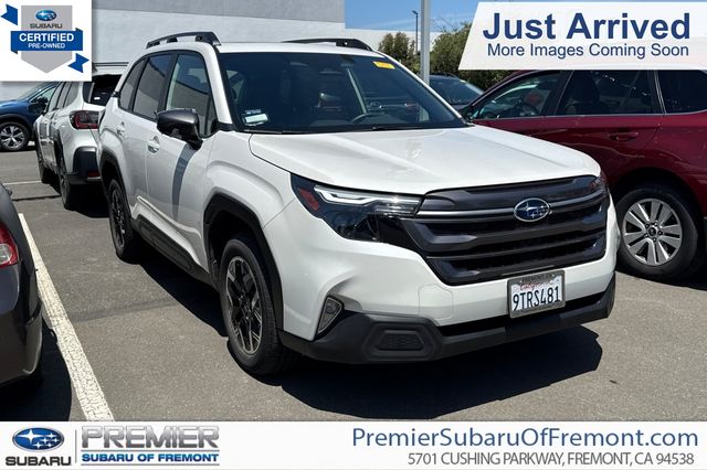 2025 Subaru Forester Premium's photo