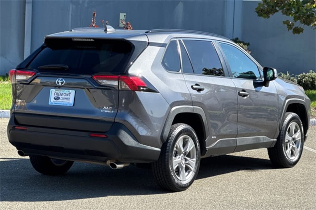 Used 2024 Toyota RAV4 Hybrid XLE SUV
