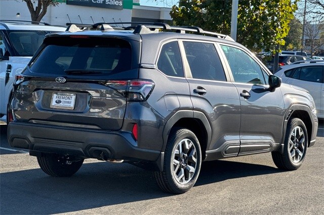 2026 Subaru Forester Premium Base photo 4