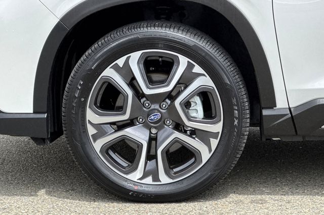 2025 Subaru Ascent Touring - Photo 35