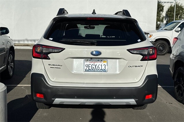 2023 Subaru Outback Limited photo 4