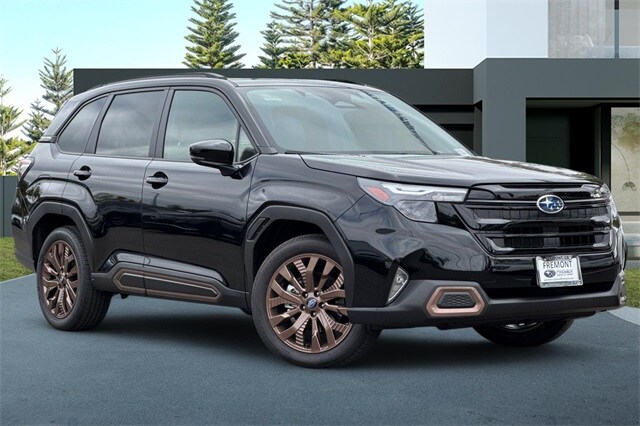2025 Subaru Forester Sport photo 2