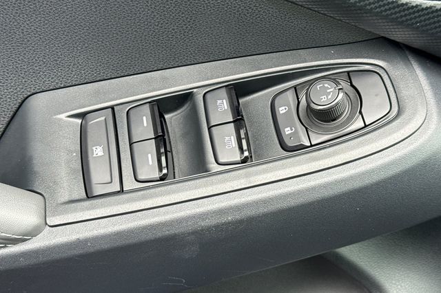 2025 Subaru Crosstrek Premium - Photo 12