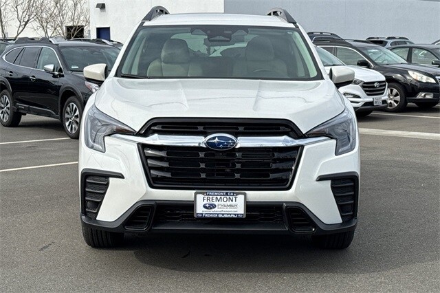 2025 Subaru Ascent Premium photo 4