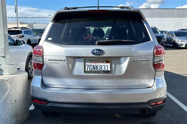 2015 Subaru Forester Limited photo 2