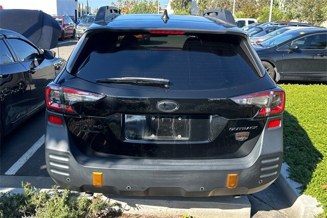 2022 Subaru Outback Wilderness photo 3