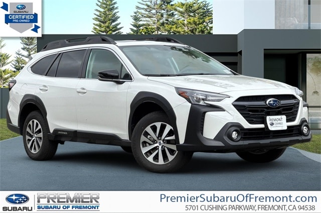 2025 Subaru Outback Premium's photo