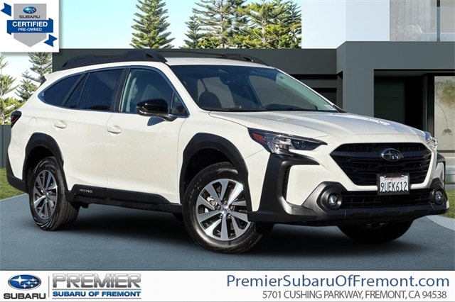 2025 Subaru Outback Premium's photo