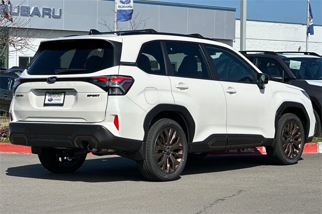 2025 Subaru Forester Sport photo 2